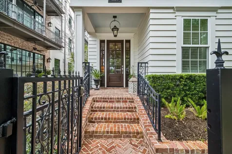 1708 Ashland Street Houston TX 77008