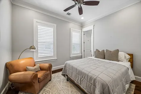 1708 Ashland Street Houston TX 77008