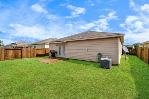985 Lake View Circle W Brookshire TX 77423