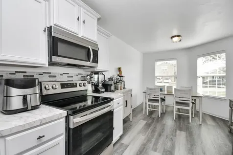 985 Lake View Circle W Brookshire TX 77423