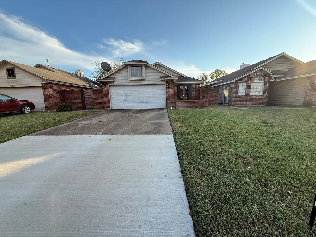 8109 Catalpa Street Texas City TX 77591