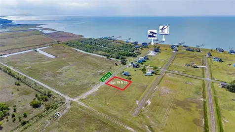 Lot 19-20 Teal Lane Anahuac TX 77514