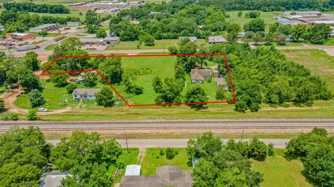 9283 State Highway 75 S New Waverly TX 77358