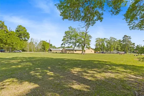 22360 Highway 321 Cleveland TX 77327