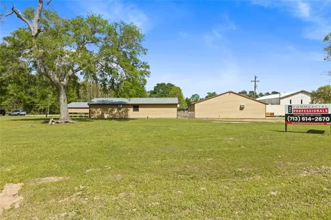 22360 Highway 321 Cleveland TX 77327