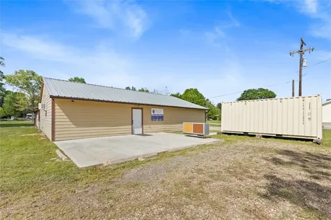 22360 Highway 321 Cleveland TX 77327