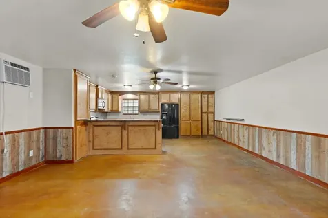 22360 Highway 321 Cleveland TX 77327