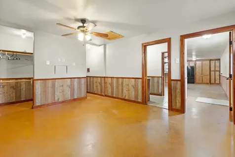 22360 Highway 321 Cleveland TX 77327