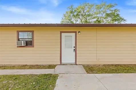 22360 Highway 321 Cleveland TX 77327