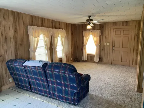 908 Paulus Street Schulenburg TX 78956