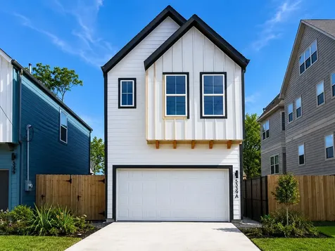 5339 A Larkin Street Houston TX 77007