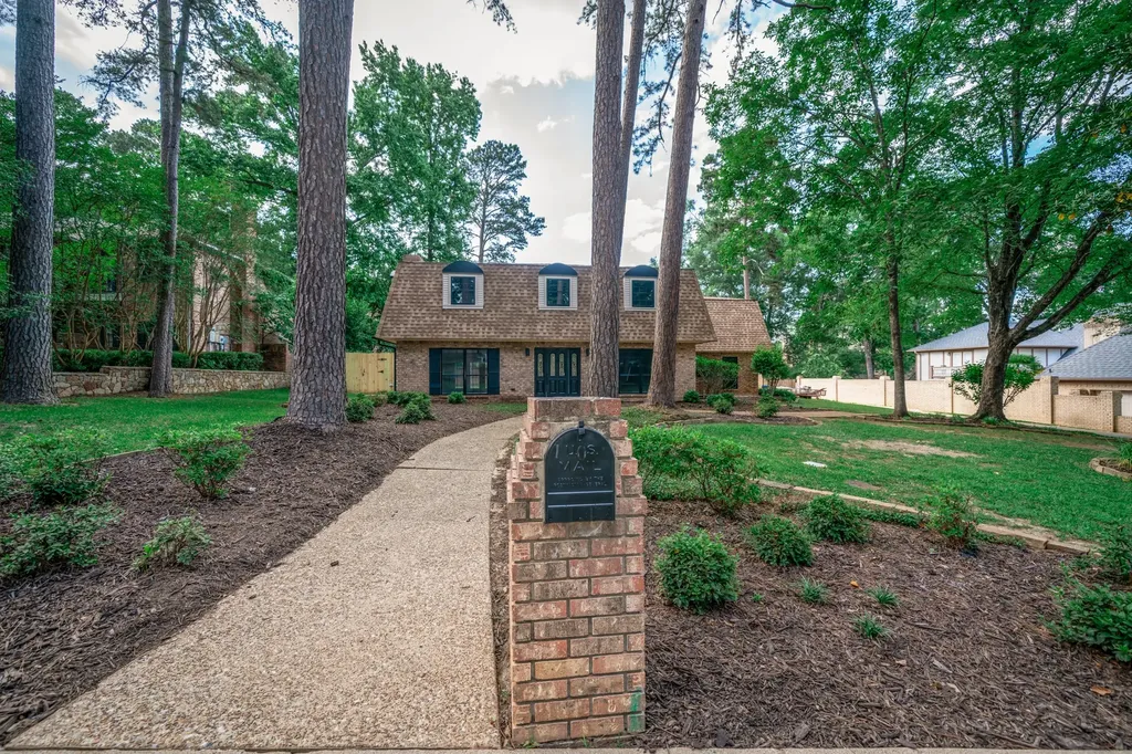 1503 Waterlily Lane Longview TX 75604