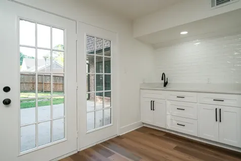 1503 Waterlily Lane Longview TX 75604