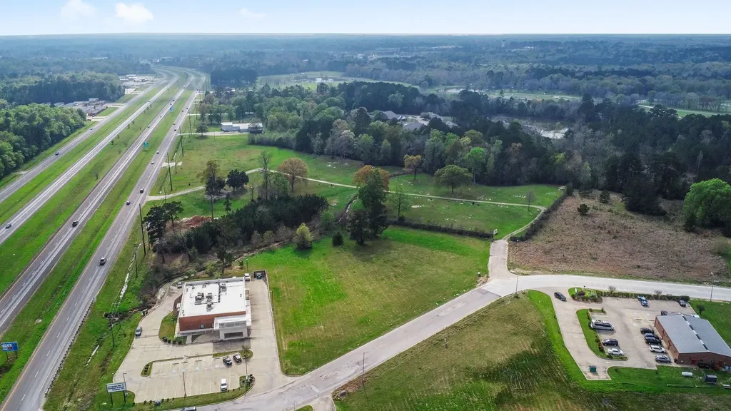 003 W Park Drive Livingston TX 77351