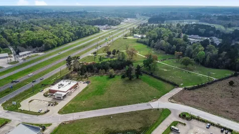003 W Park Drive Livingston TX 77351