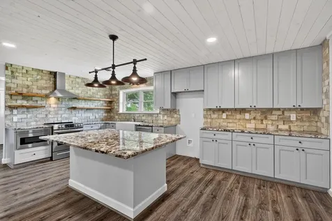 379 Hale Road Bay City TX 77414