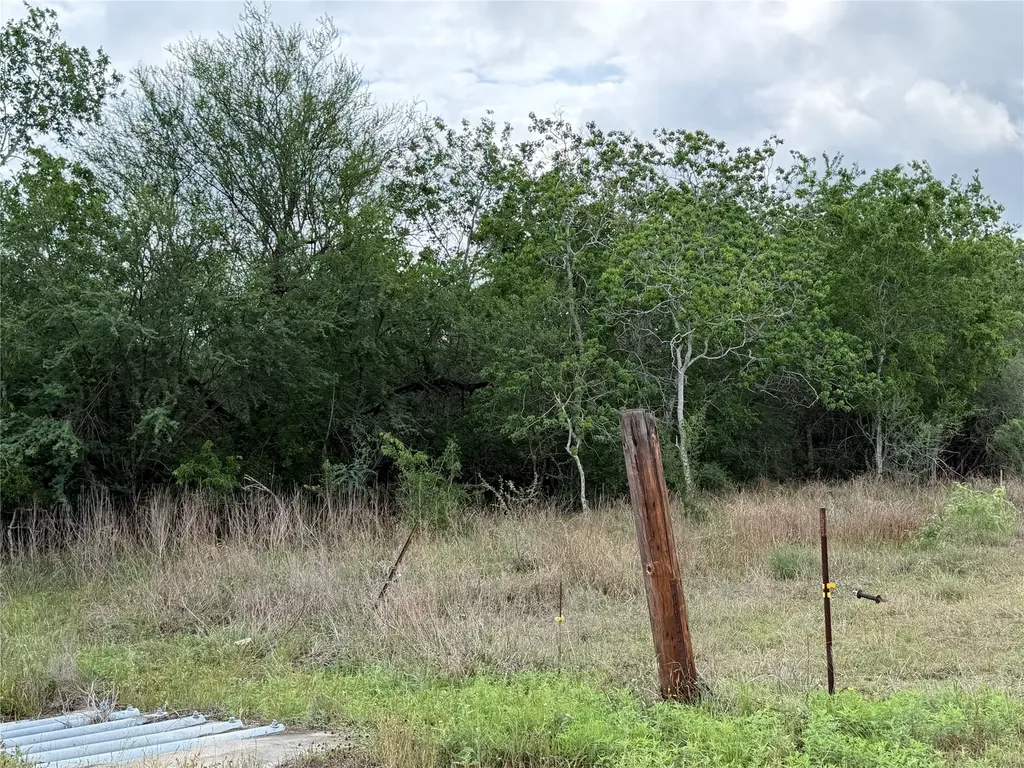 Tract 9 Love Road Victoria TX 77904