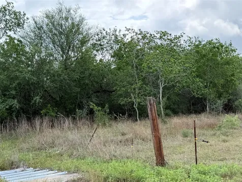 Tract 9 Love Road Victoria TX 77904