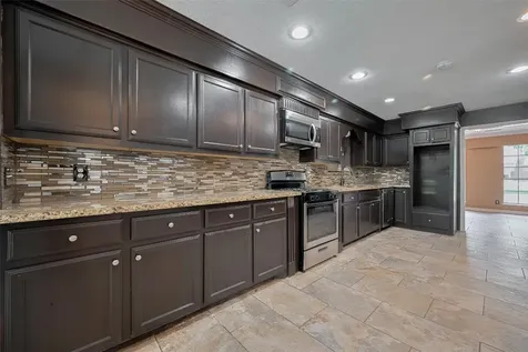 15509 Lakeview Drive Jersey Village TX 77040