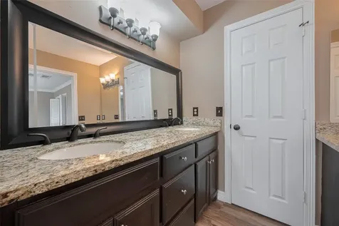 15509 Lakeview Drive Jersey Village TX 77040