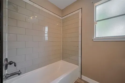15509 Lakeview Drive Jersey Village TX 77040
