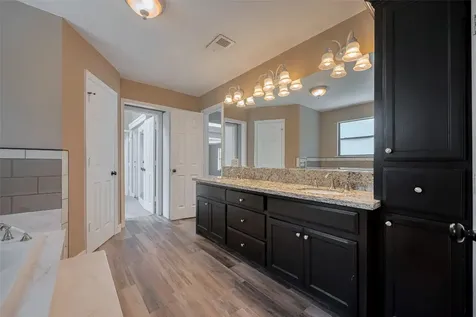 15509 Lakeview Drive Jersey Village TX 77040