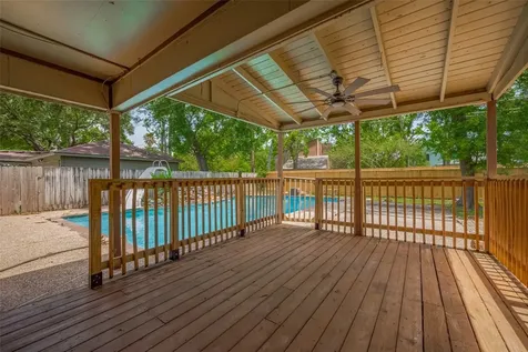 15509 Lakeview Drive Jersey Village TX 77040
