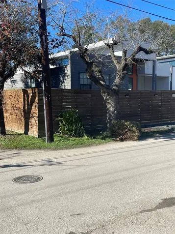 3015 Delia Street Houston TX 77026