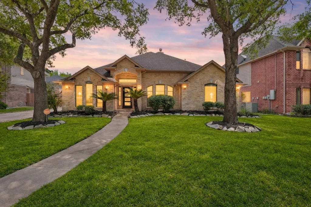 17526 Golden Glade Lane Houston TX 77095