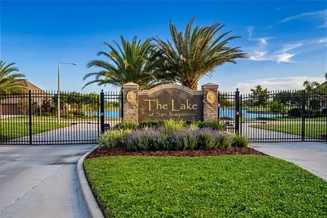 2321 Lakeway Drive Friendswood TX 77546