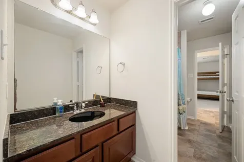 2321 Lakeway Drive Friendswood TX 77546
