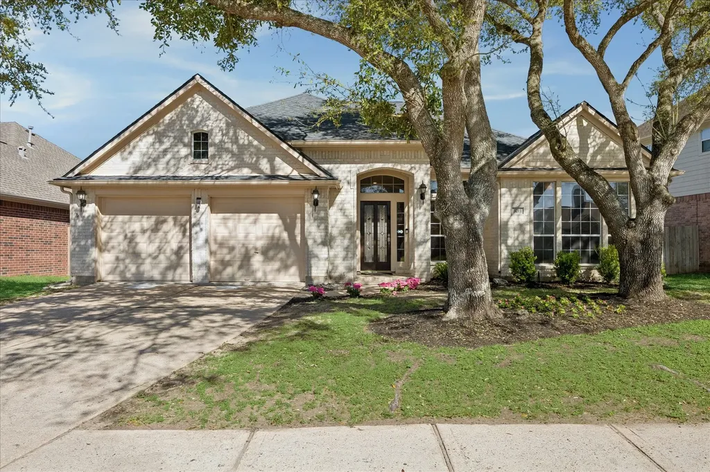 3211 Chappelwood Drive Pearland TX 77584