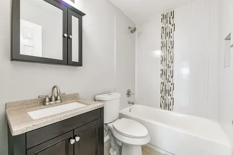 812 38th Street Galveston TX 77550
