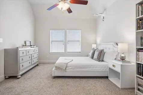 10906 Wrenwood Green Houston TX 77043