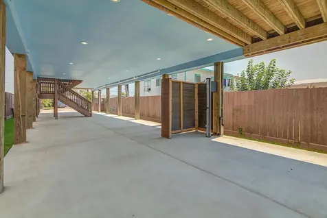 2311 67th Street Galveston TX 77551