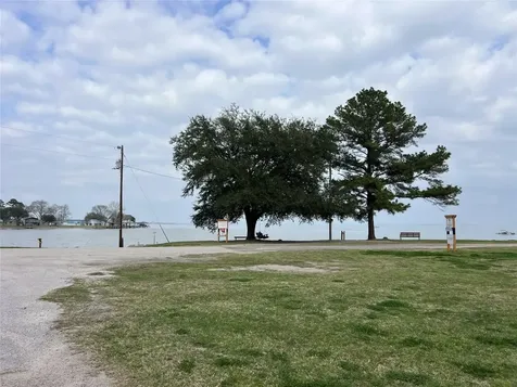 380 Governors Hogg Drive Point Blank TX 77364