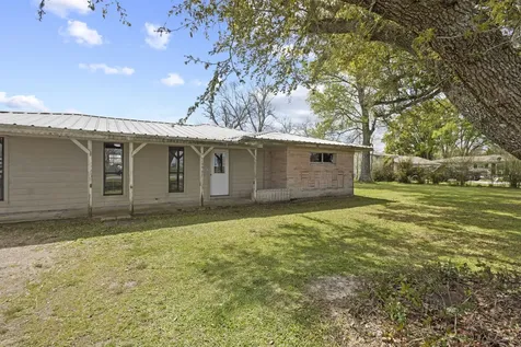 19961 Englin Road Winnie TX 77665