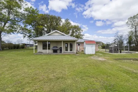 19961 Englin Road Winnie TX 77665