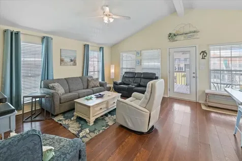 3343 Pirates Cove Crystal Beach TX 77650