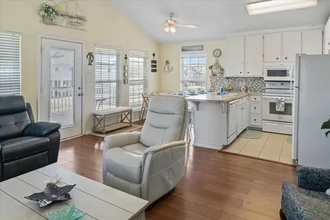 3343 Pirates Cove Crystal Beach TX 77650