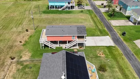 3343 Pirates Cove Crystal Beach TX 77650