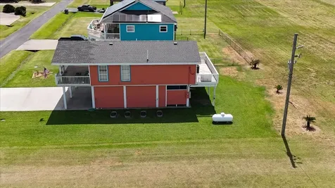3343 Pirates Cove Crystal Beach TX 77650