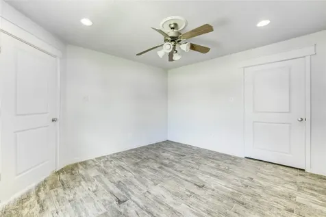 37 Wildwood Lake Drive Huntsville TX 77340