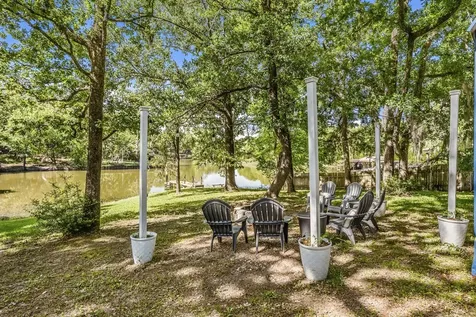 101 Tony Lane Huntsville TX 77320