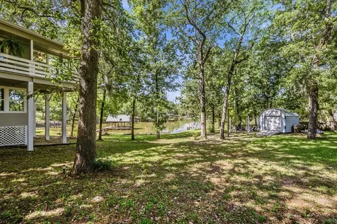 101 Tony Lane Huntsville TX 77320