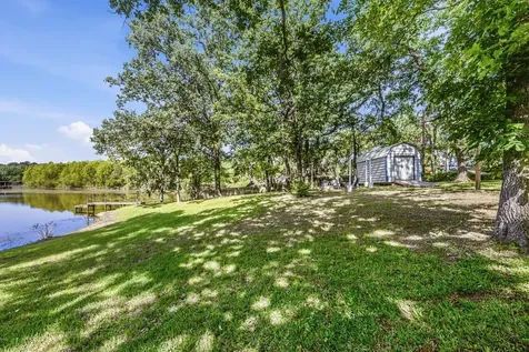 101 Tony Lane Huntsville TX 77320