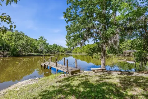 101 Tony Lane Huntsville TX 77320