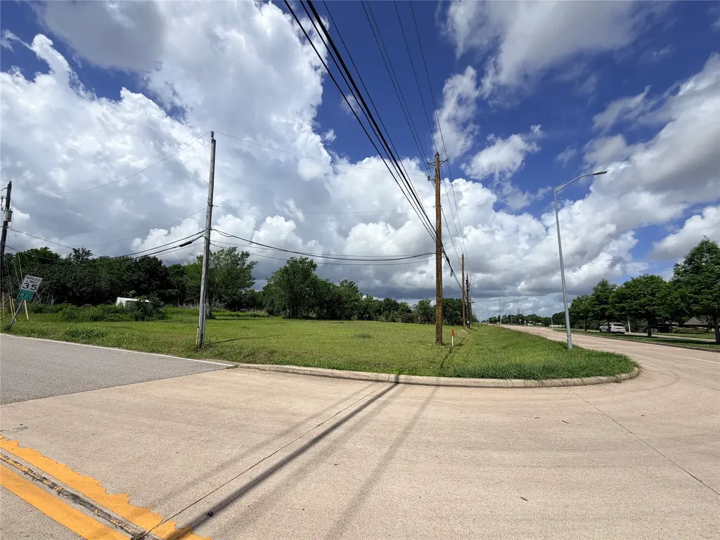 16618 County Road 831 Pearland TX 77584