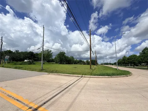16618 County Road 831 Pearland TX 77584