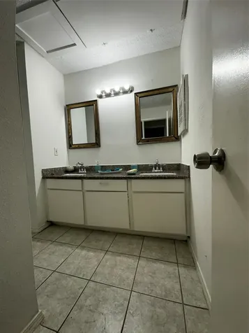 10047 Westpark Drive 73 Houston TX 77042